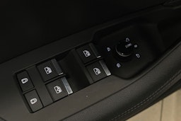 Musta Audi A6 ALLROAD QUATTRO 2022 kuva 14.