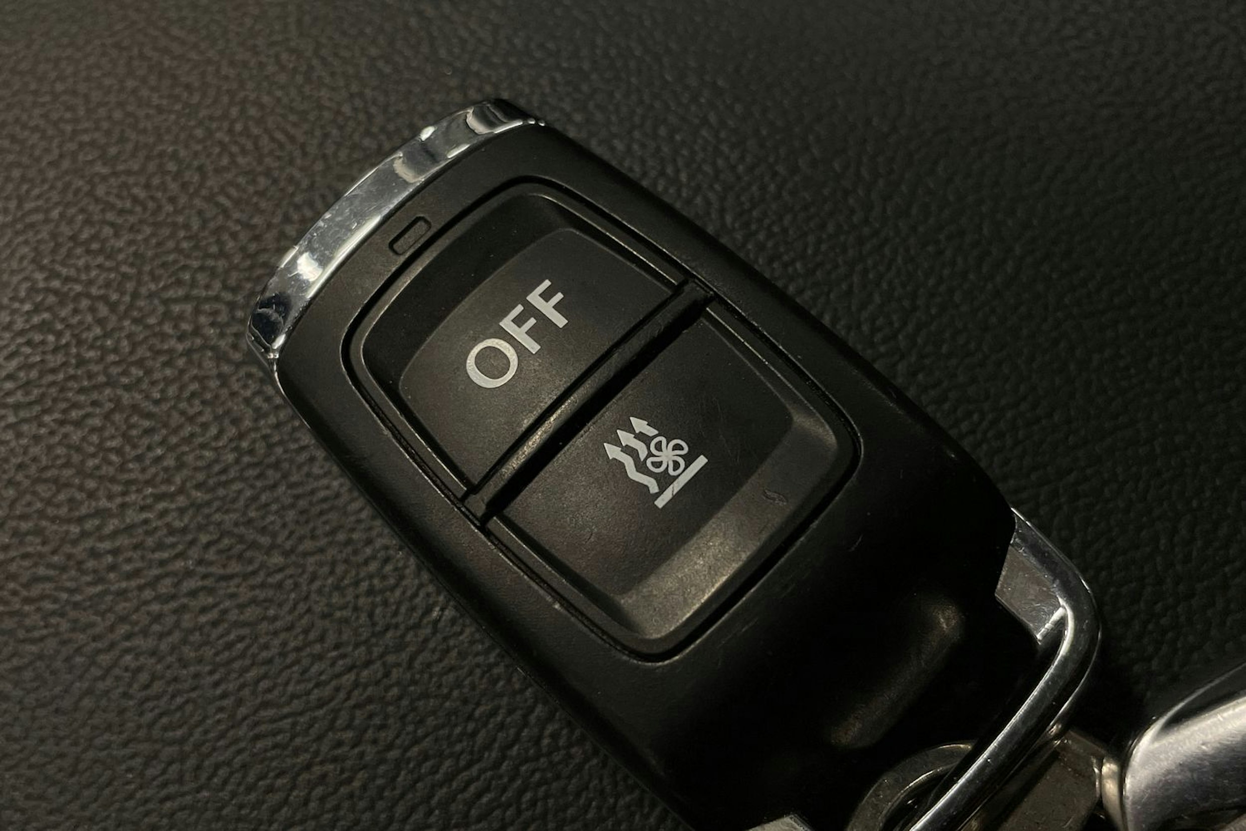 Musta Audi A6 ALLROAD QUATTRO 2022 kuva 26.