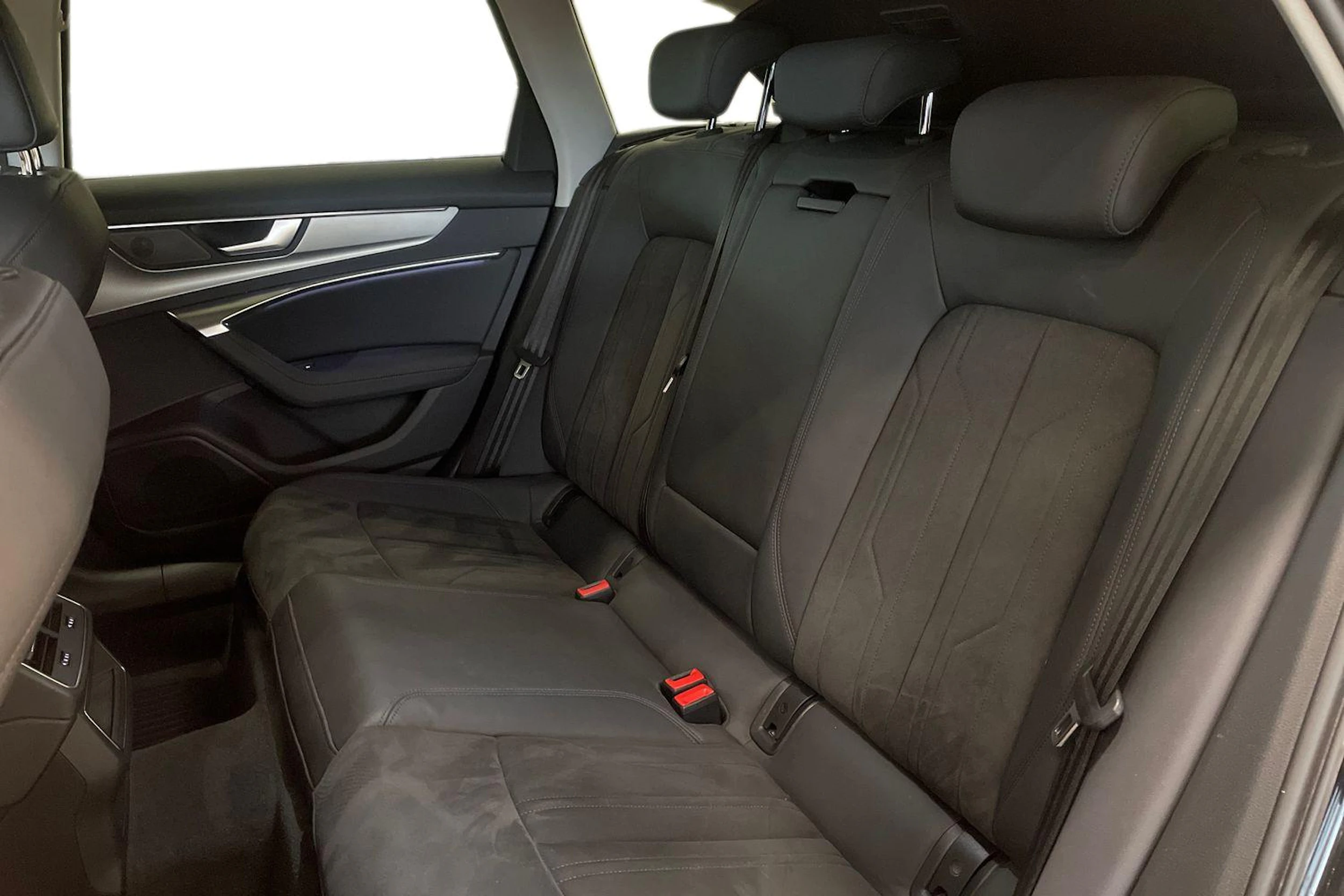 musta Audi A6 allroad quattro 2022 kuva 8.