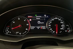 musta Audi A6 allroad quattro 2022 kuva 12.