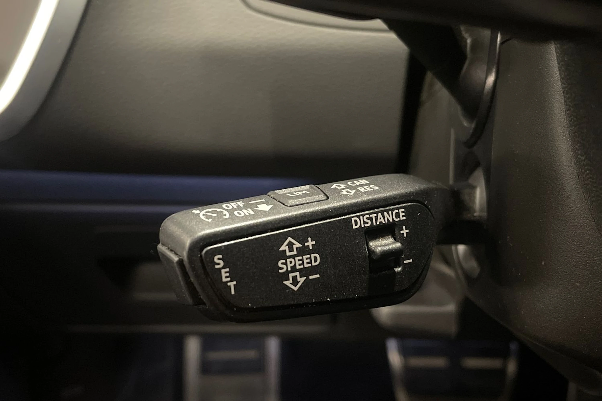 musta Audi A6 allroad quattro 2022 kuva 15.