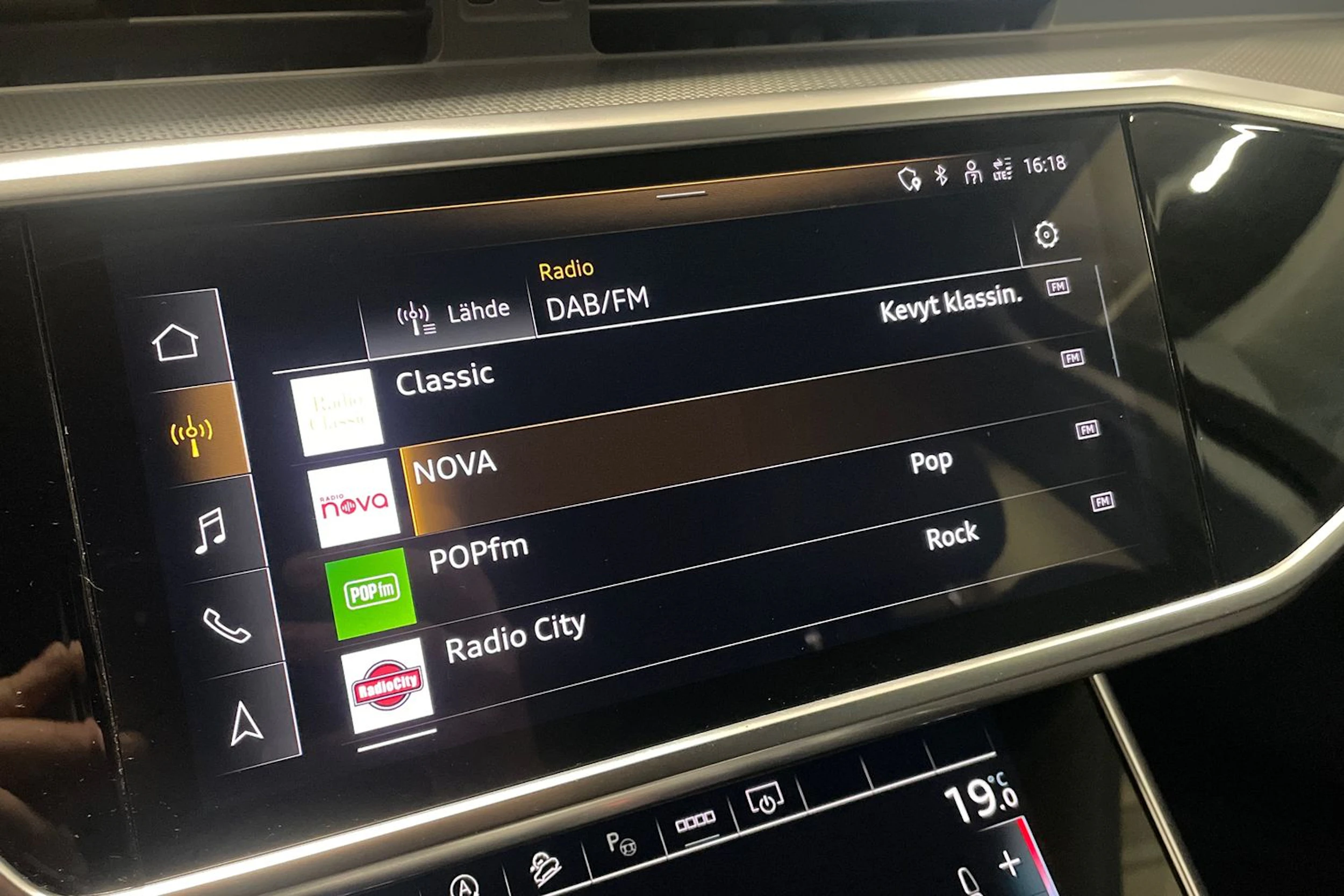 musta Audi A6 allroad quattro 2022 kuva 19.