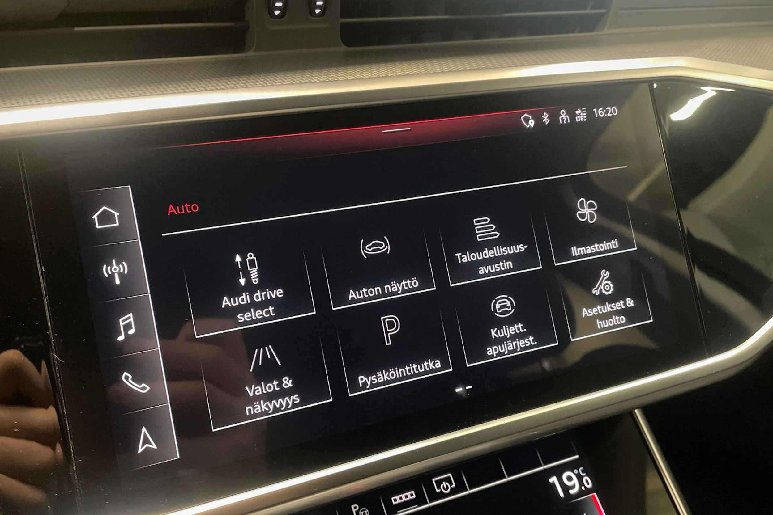 musta Audi A6 allroad quattro 2022 kuva 23.