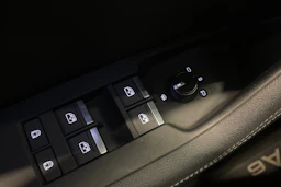 musta Audi A6 allroad quattro 2022 kuva 28.