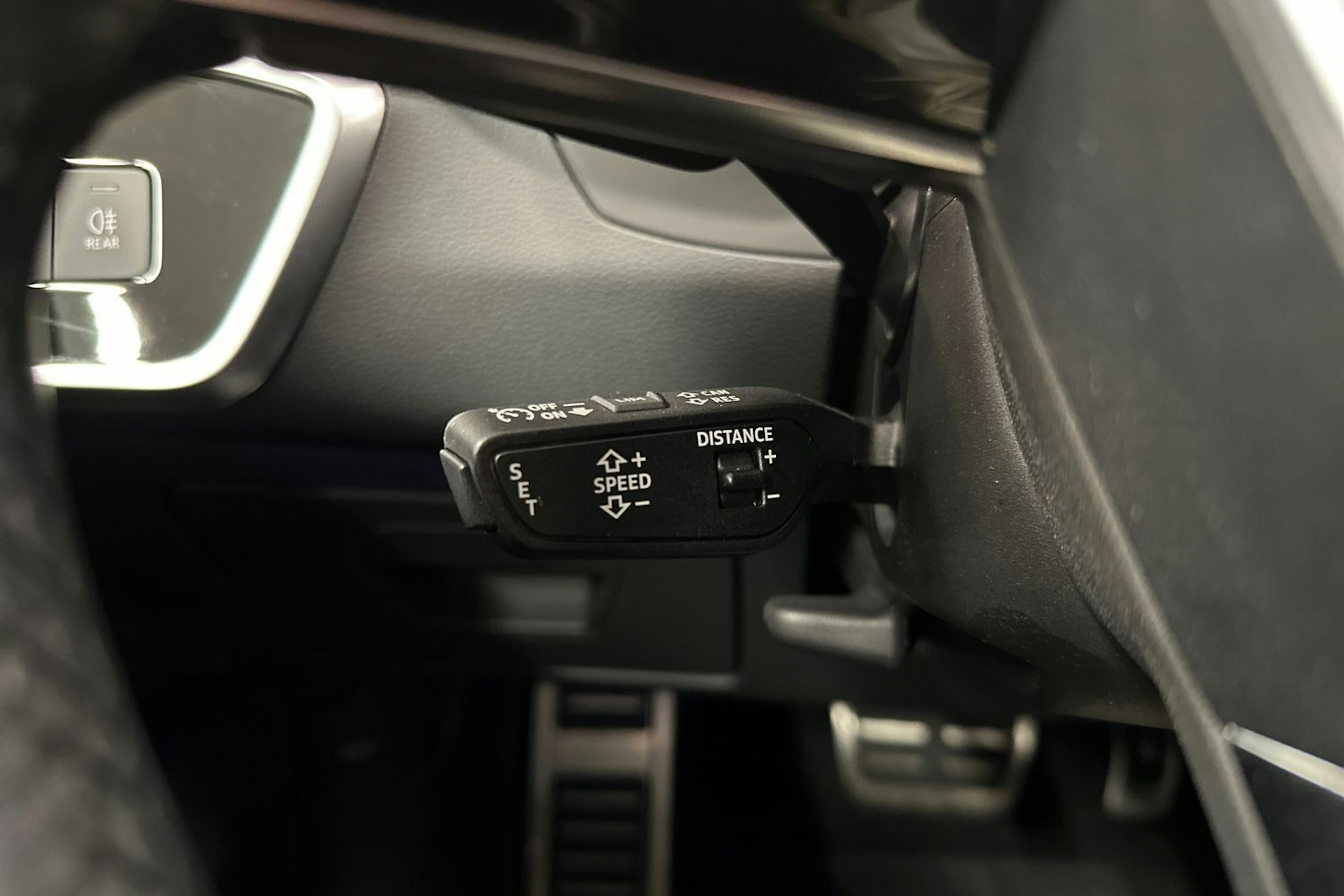 hopea Audi A6 allroad quattro 2023 kuva 16.