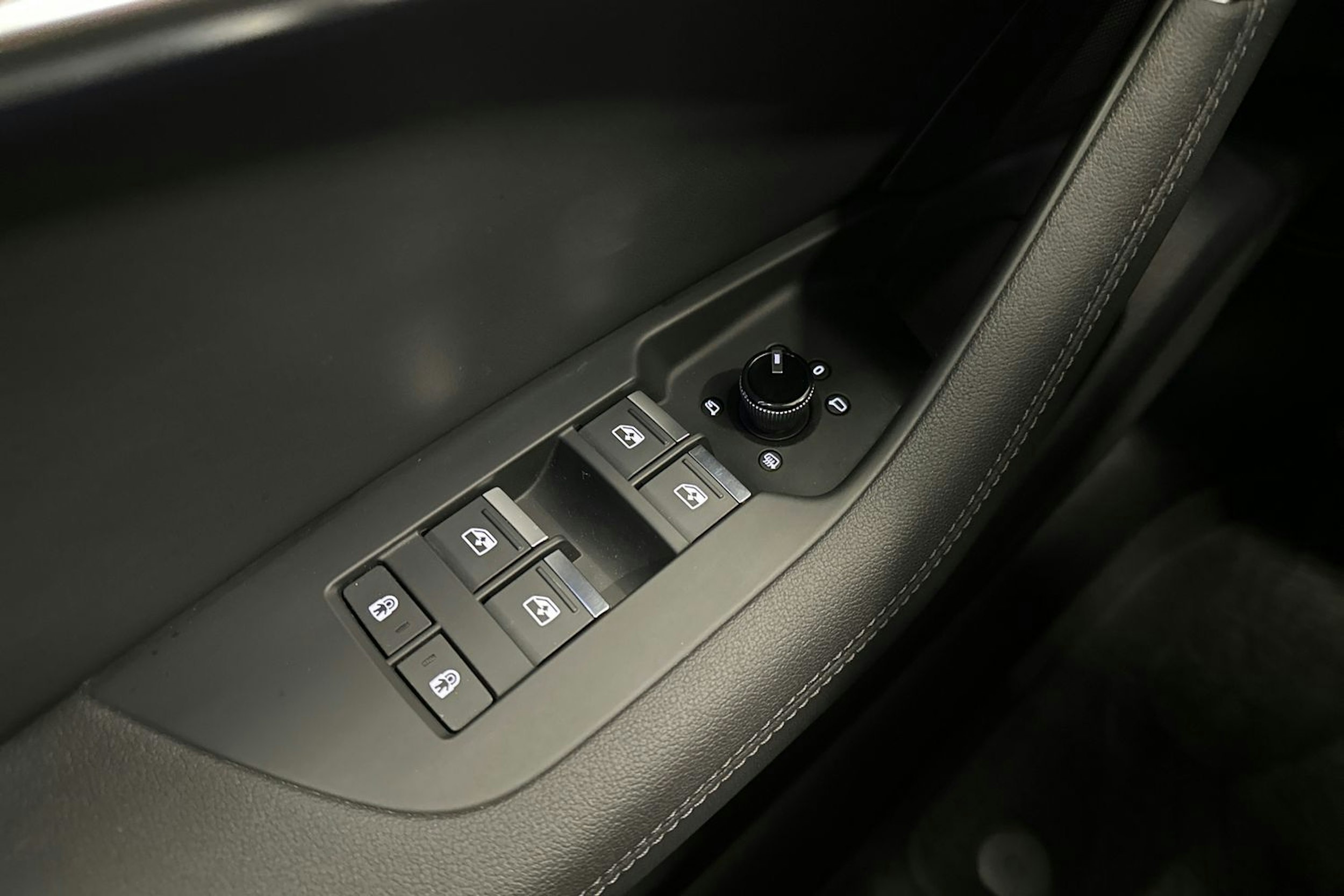 hopea Audi A6 allroad quattro 2023 kuva 19.
