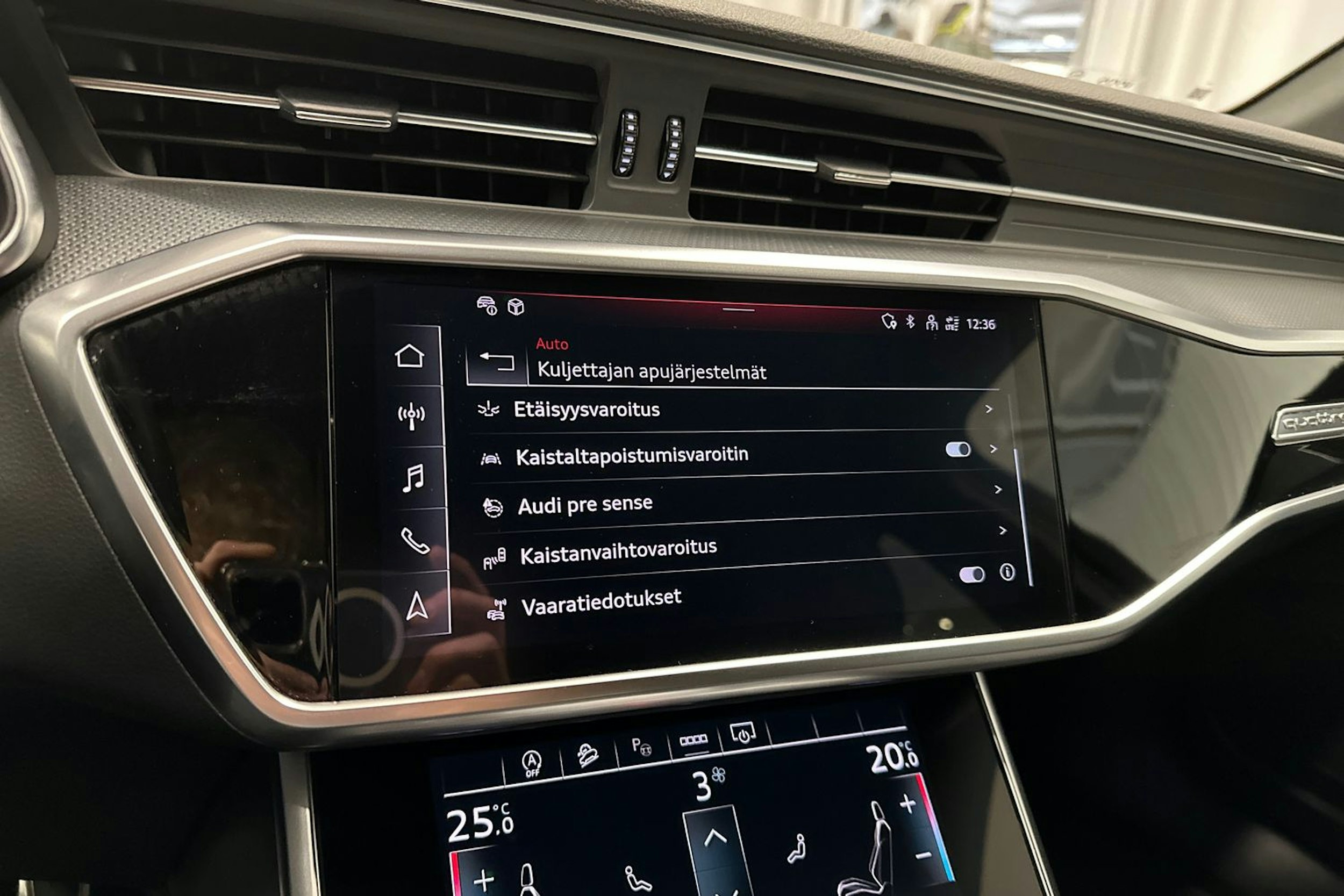 hopea Audi A6 allroad quattro 2023 kuva 26.