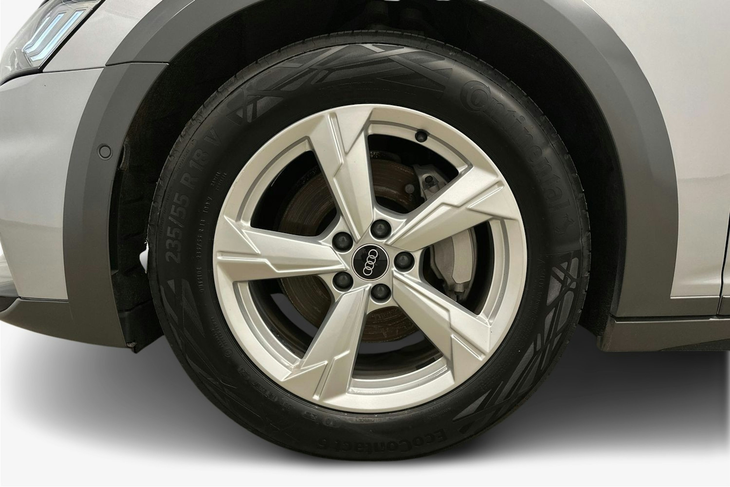 hopea Audi A6 allroad quattro 2023 kuva 11.