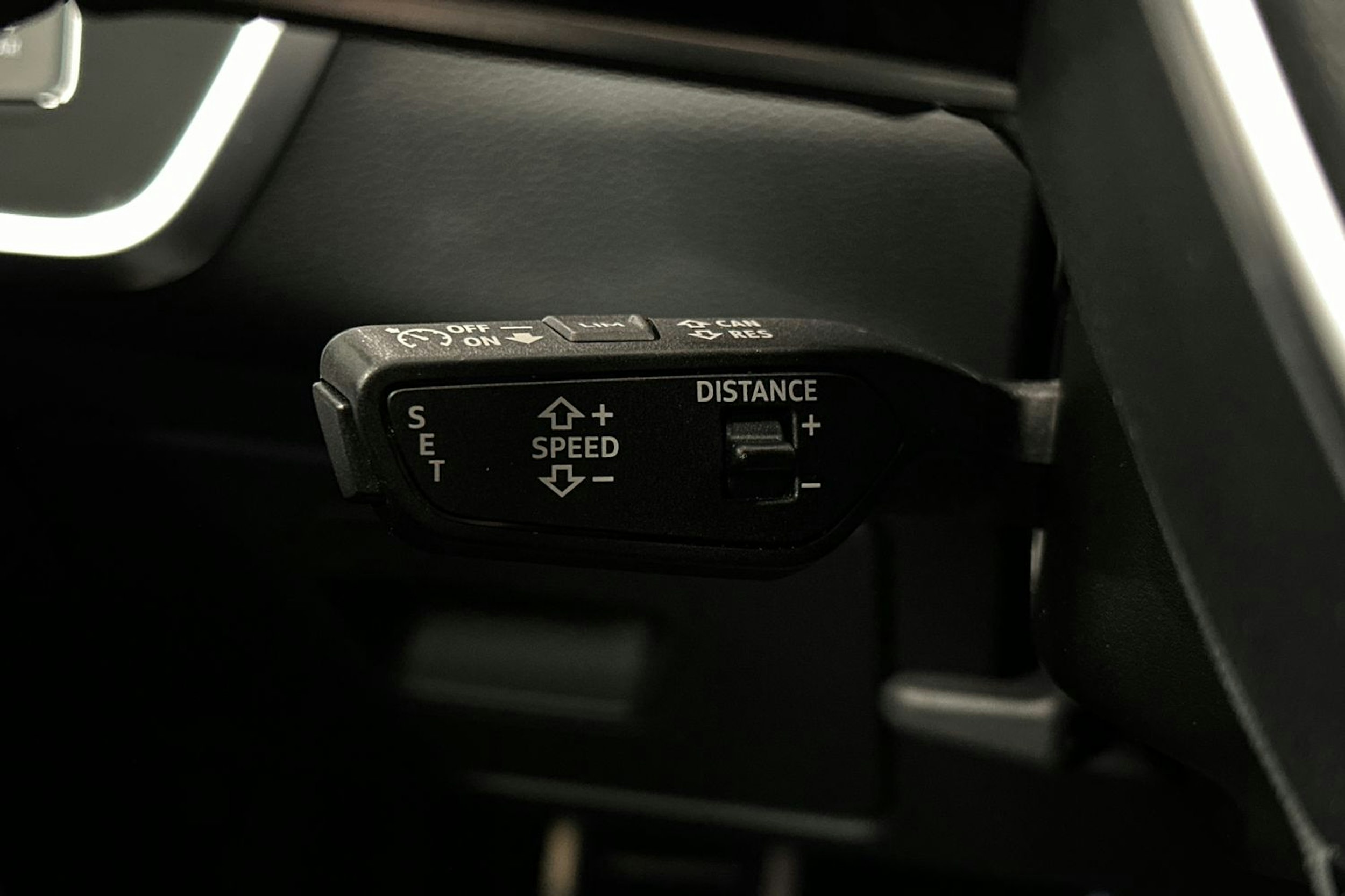 hopea Audi A6 allroad quattro 2023 kuva 21.