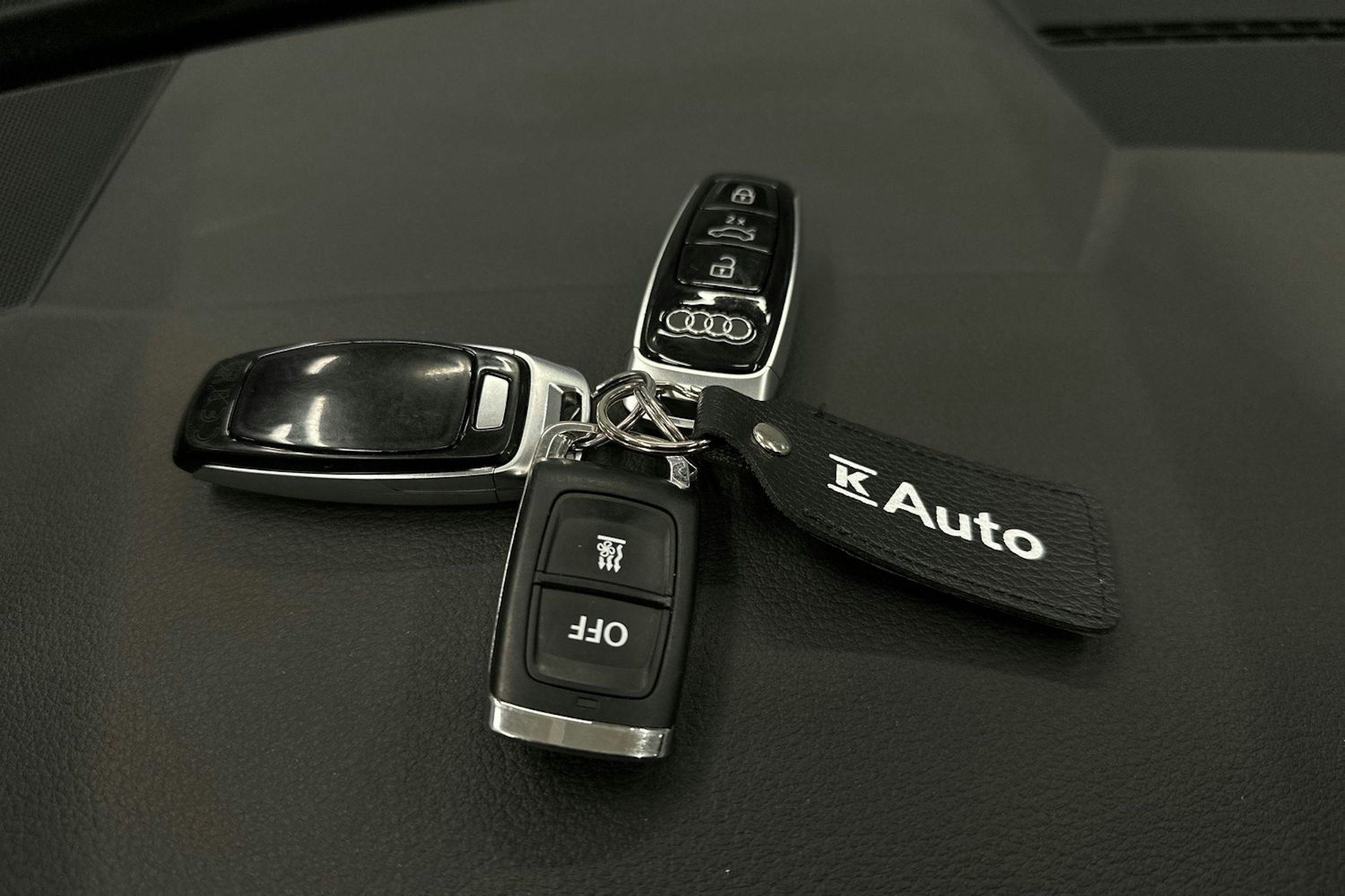 hopea Audi A6 allroad quattro 2023 kuva 36.