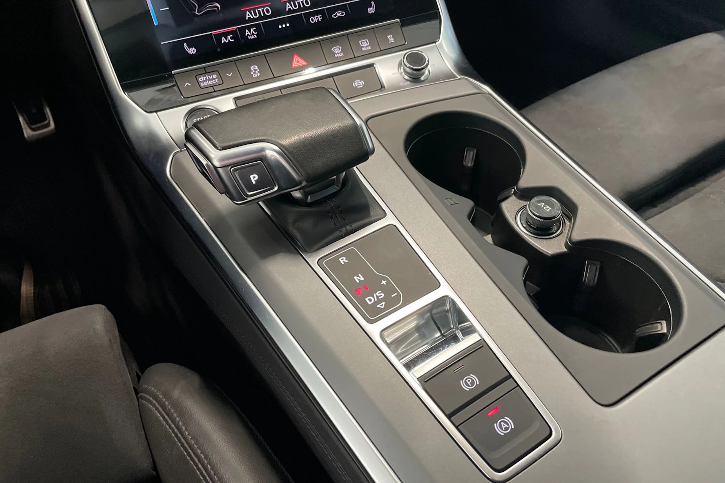 harmaa Audi A6 allroad quattro 2023 kuva 38.