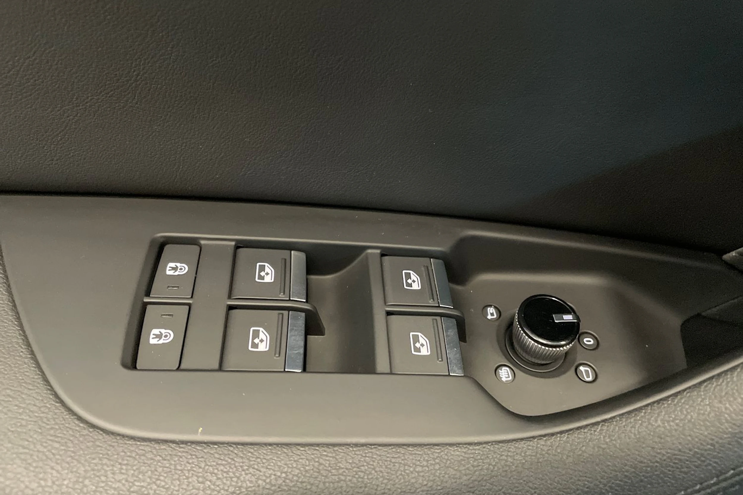 harmaa Audi A6 allroad quattro 2023 kuva 40.