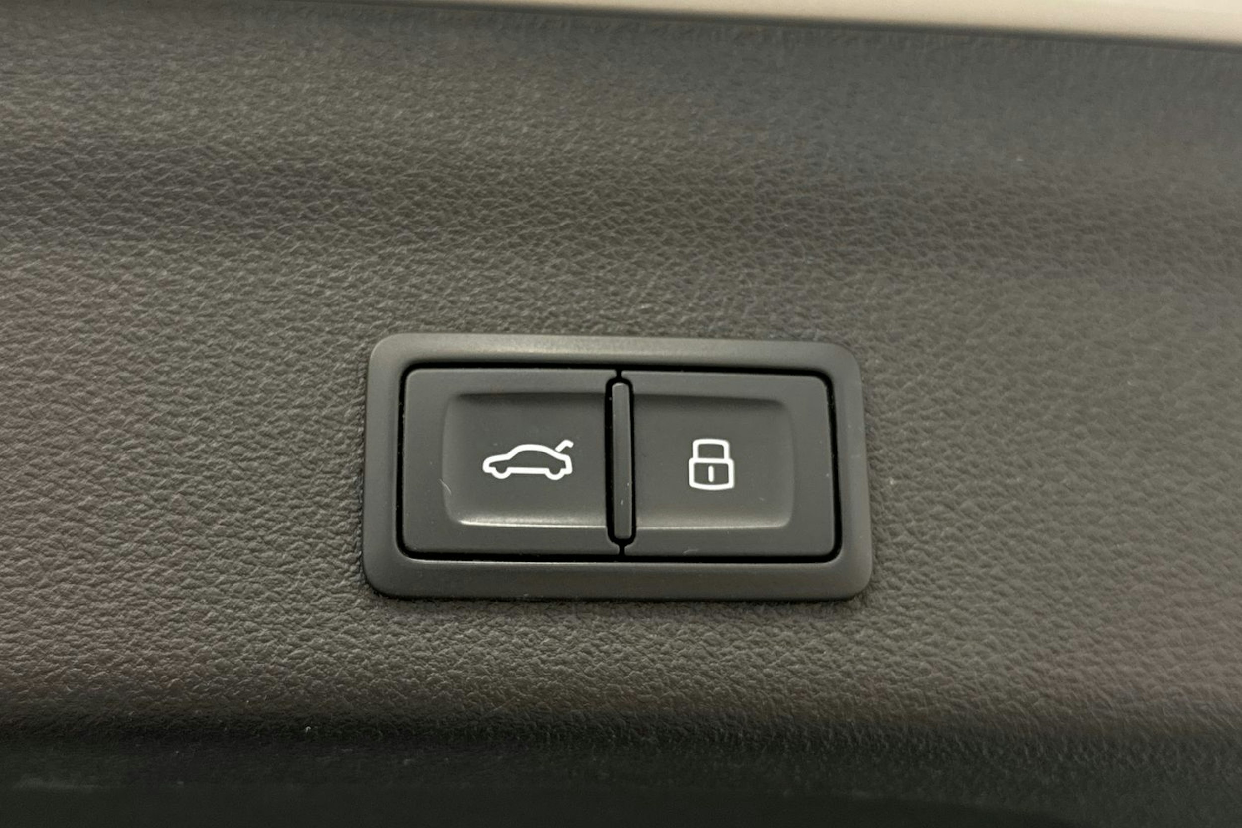 Valkoinen Audi A6 ALLROAD QUATTRO 2023 kuva 34.