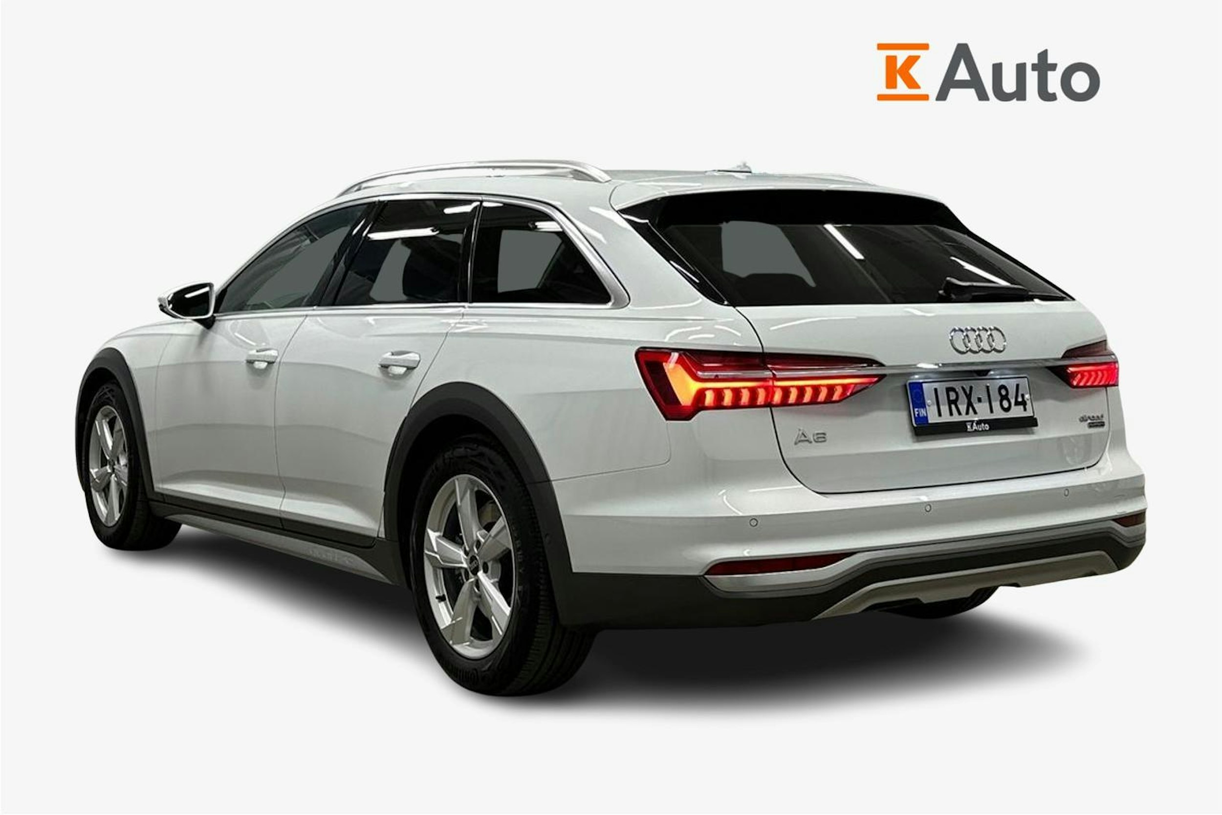 valkoinen Audi A6 allroad quattro 2024 kuva 2.