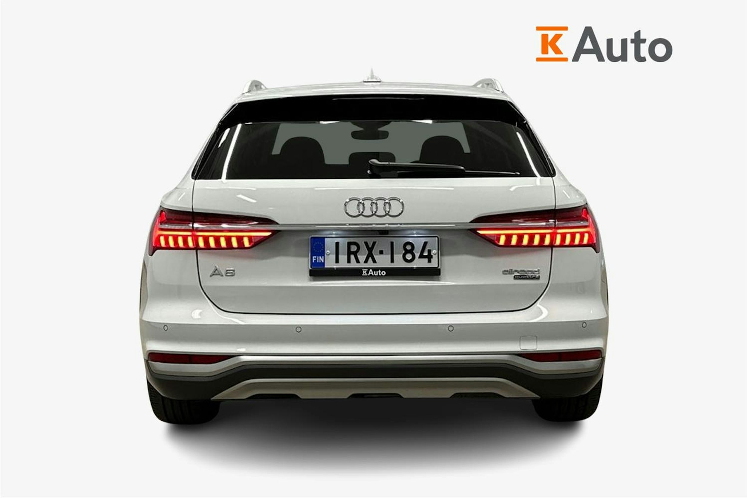 valkoinen Audi A6 allroad quattro 2024 kuva 3.