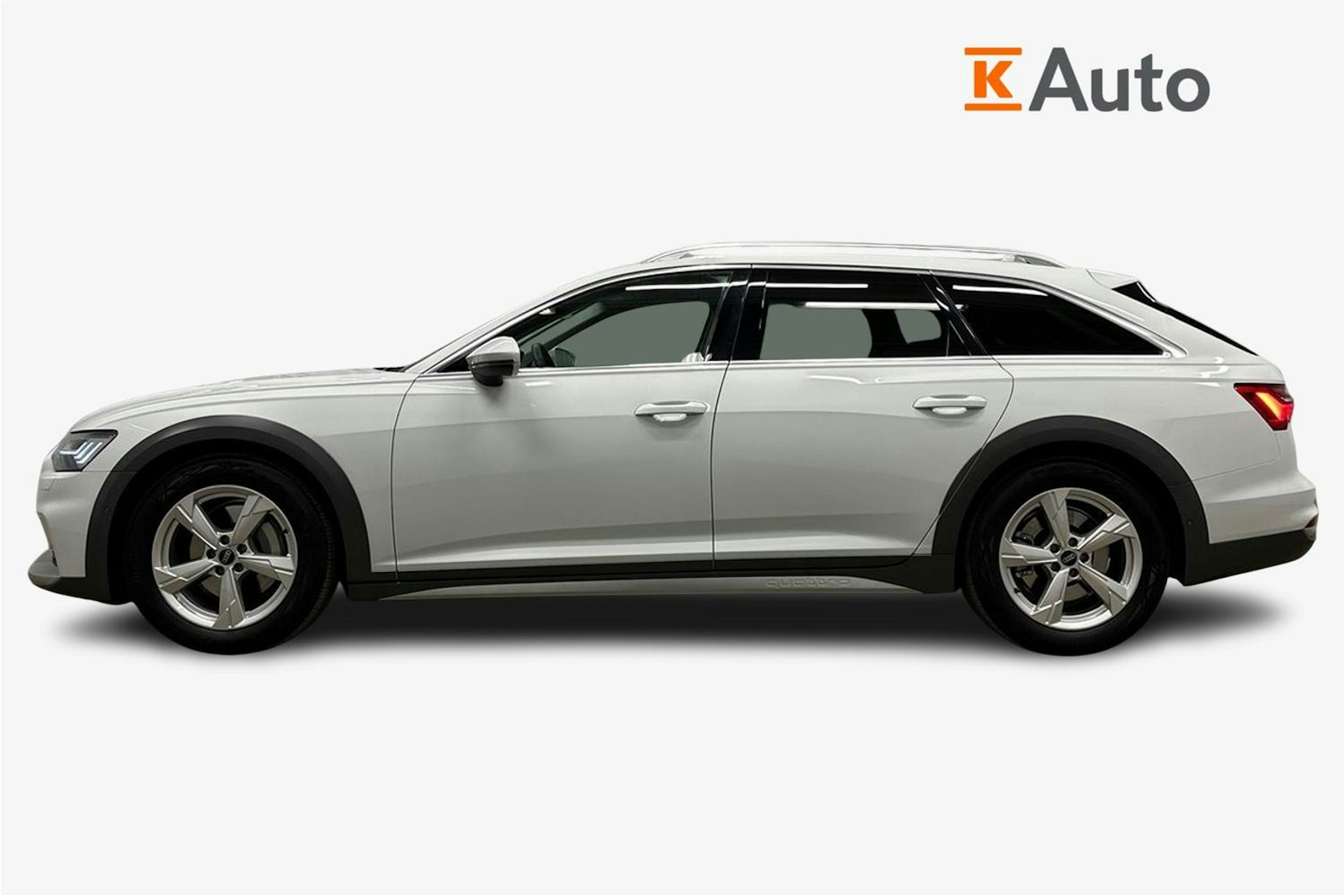 valkoinen Audi A6 allroad quattro 2024 kuva 5.