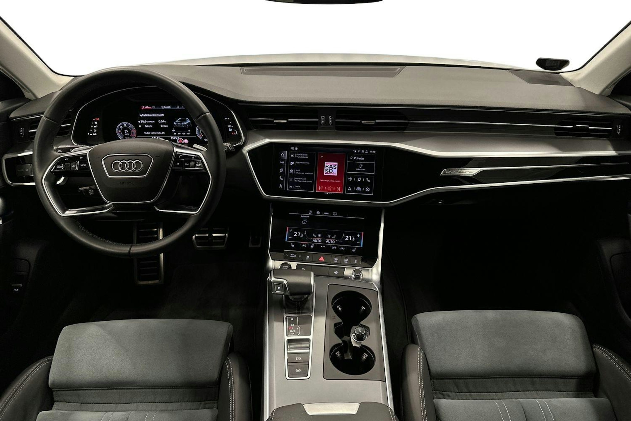 valkoinen Audi A6 allroad quattro 2024 kuva 7.