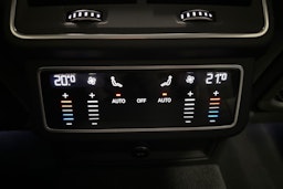 valkoinen Audi A6 allroad quattro 2024 kuva 24.