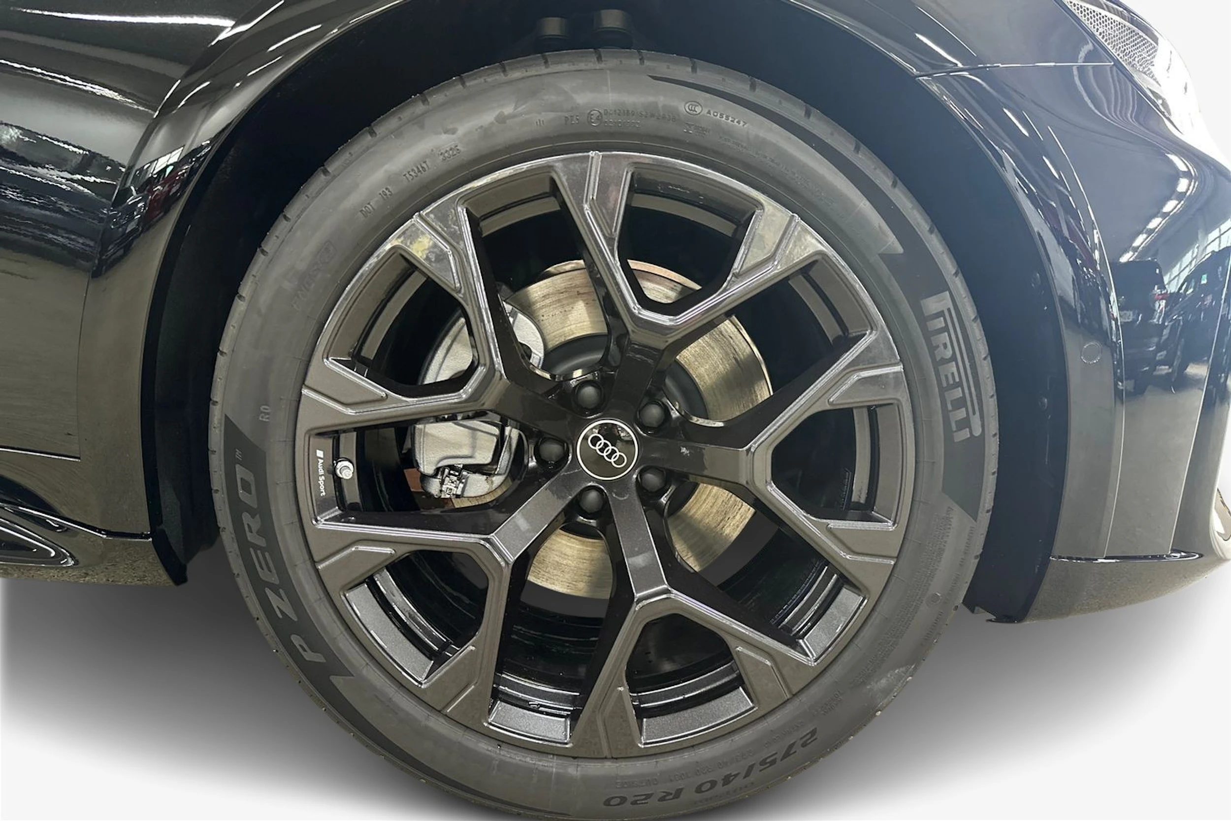 met. musta Audi A6 allroad quattro 2026 kuva 9.