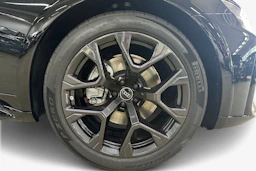 met. musta Audi A6 allroad quattro 2026 kuva 9.