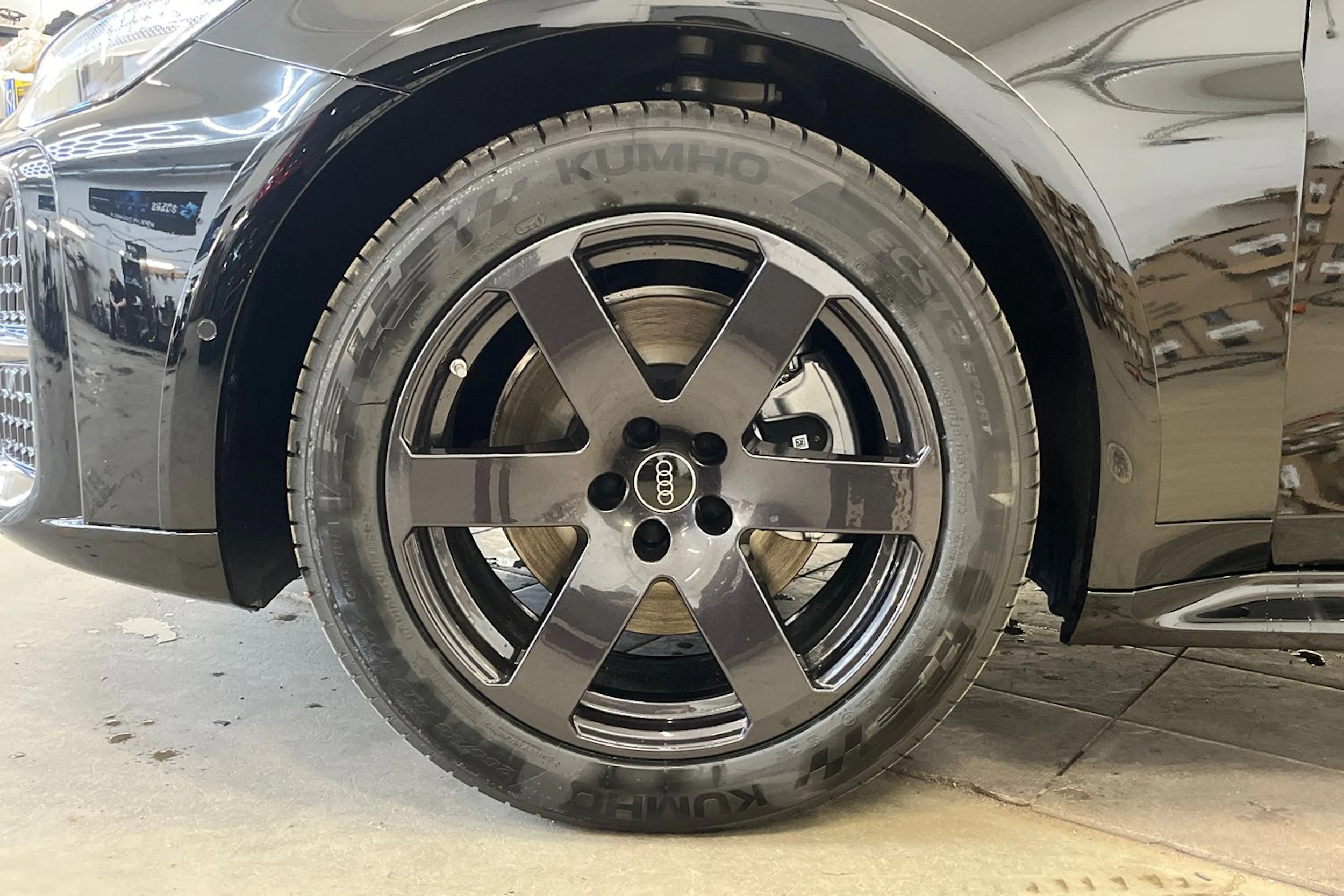 musta Audi A6 allroad quattro 2026 kuva 10.