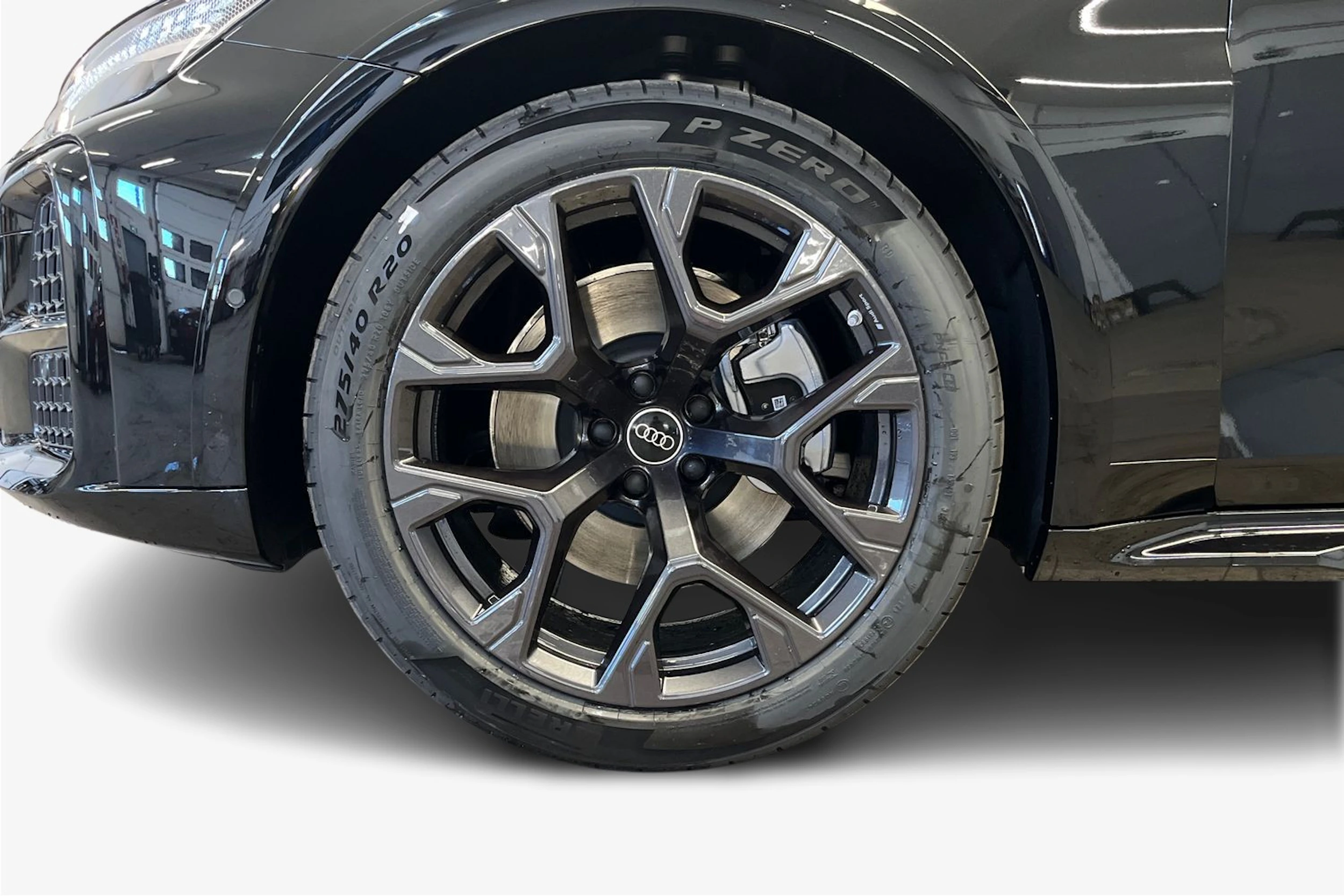 musta Audi A6 allroad quattro 2026 kuva 9.
