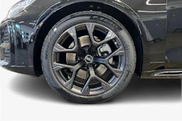 musta Audi A6 allroad quattro 2026 kuva 9.