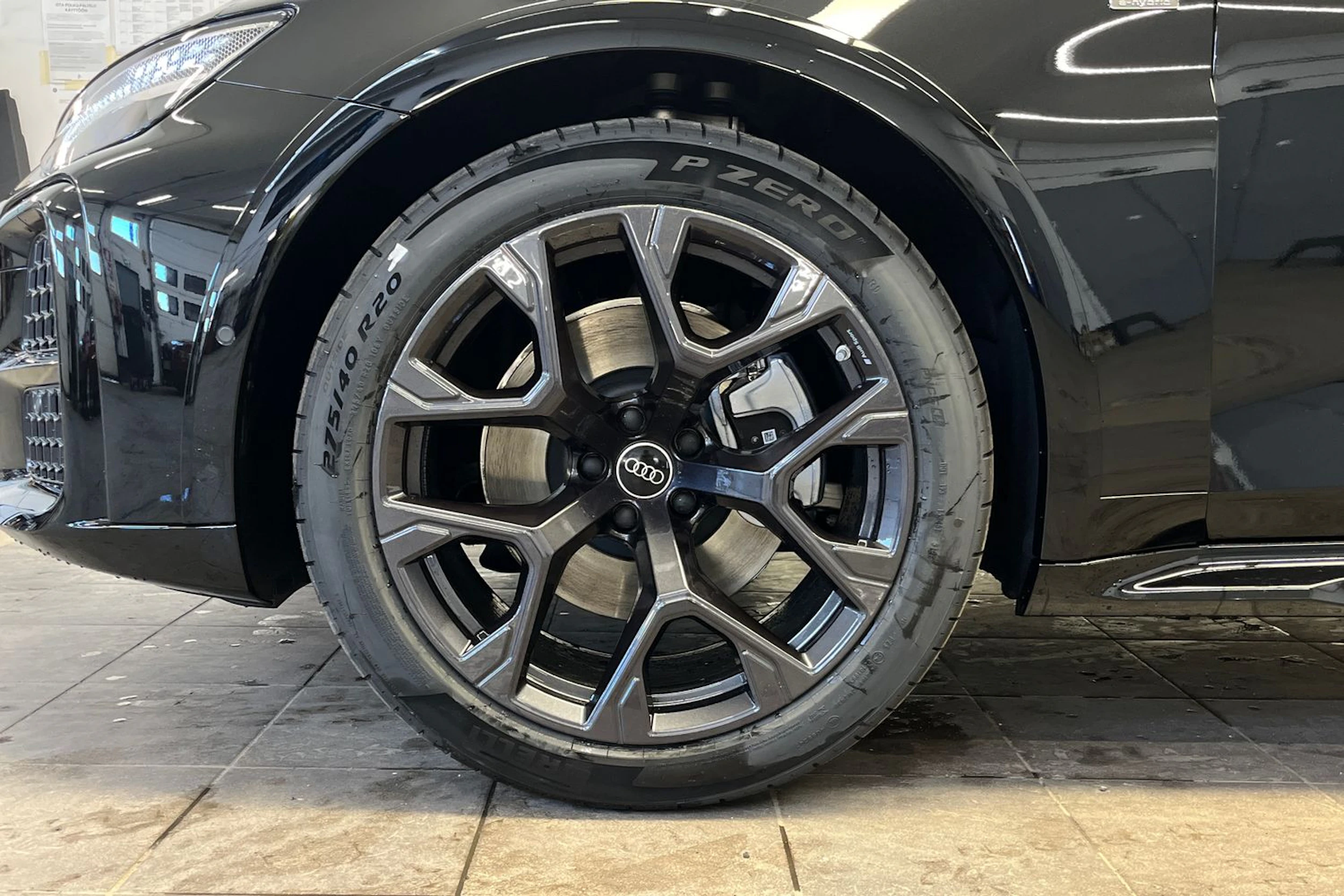 musta Audi A6 allroad quattro 2026 kuva 10.