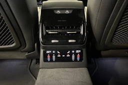 musta Audi A6 allroad quattro 2026 kuva 14.