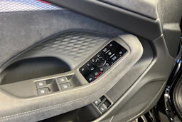 musta Audi A6 allroad quattro 2026 kuva 15.