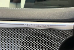 musta Audi A6 allroad quattro 2026 kuva 18.