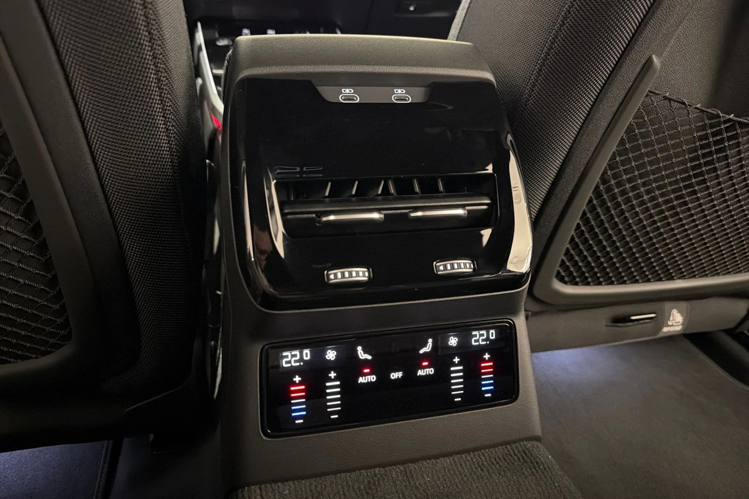 met. harmaa Audi A6 allroad quattro 2027 kuva 11.