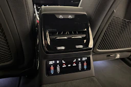 met. harmaa Audi A6 allroad quattro 2027 kuva 11.