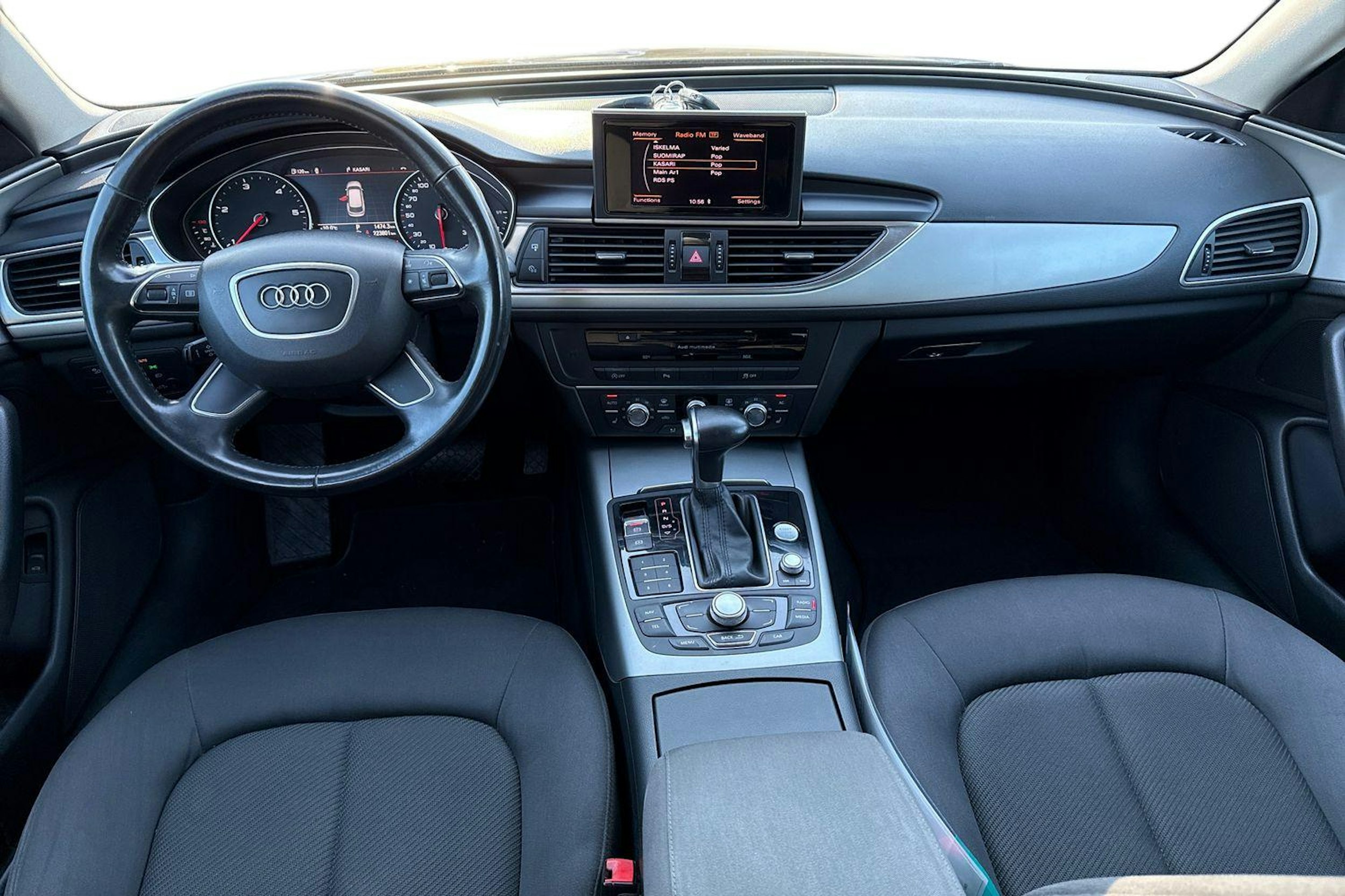 Harmaa Audi A6 2012 kuva 9.