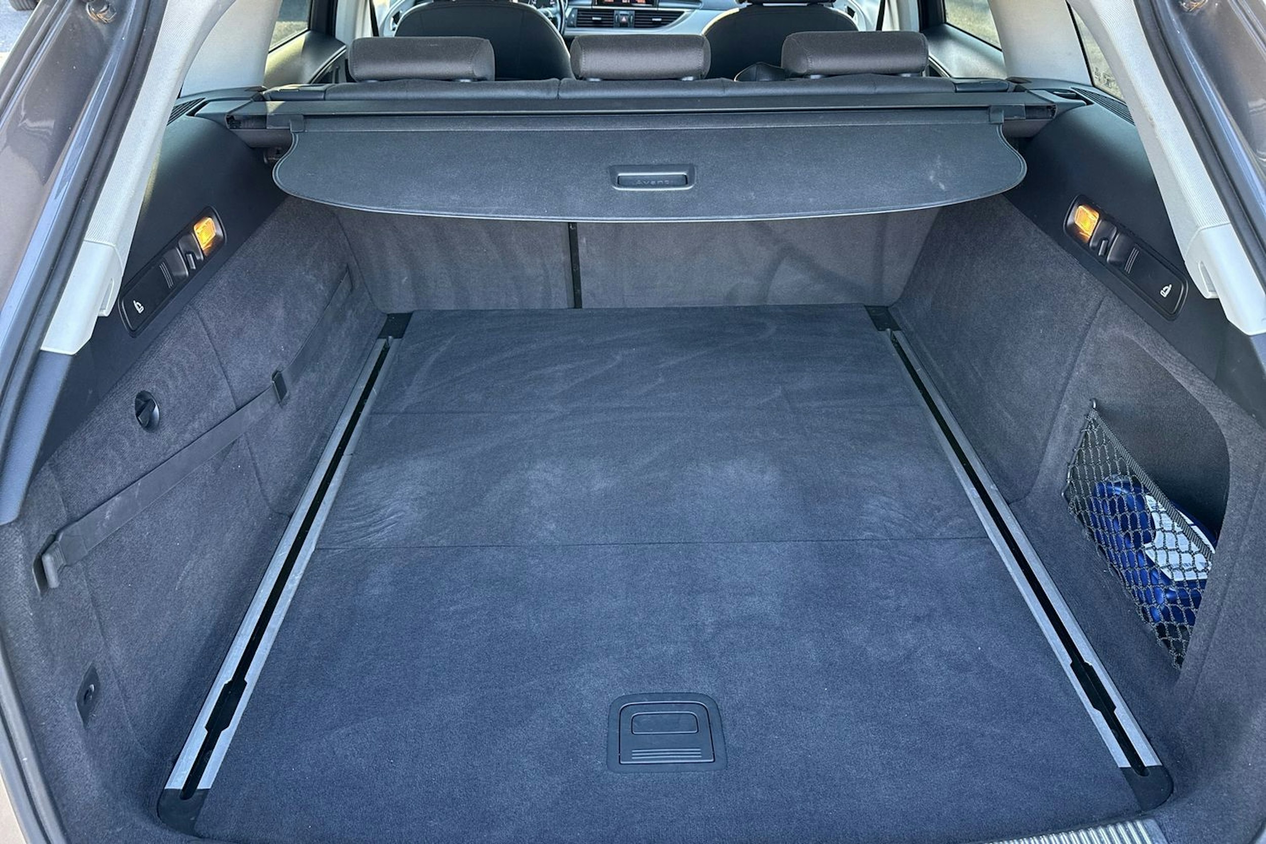 Harmaa Audi A6 2012 kuva 15.