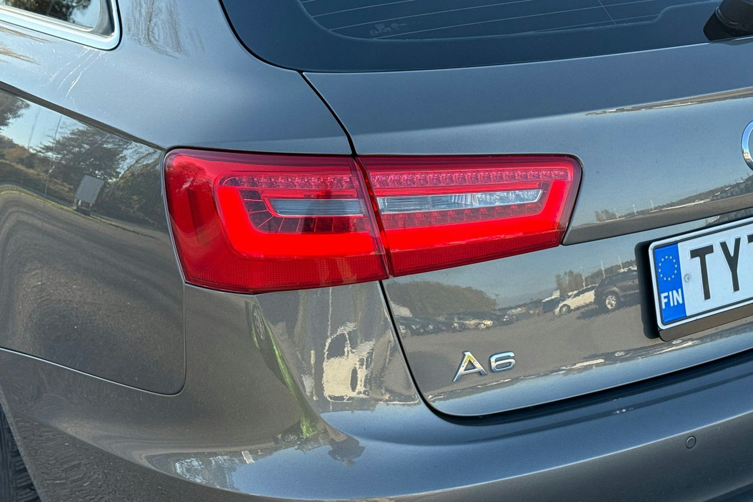 Harmaa Audi A6 2012 kuva 16.