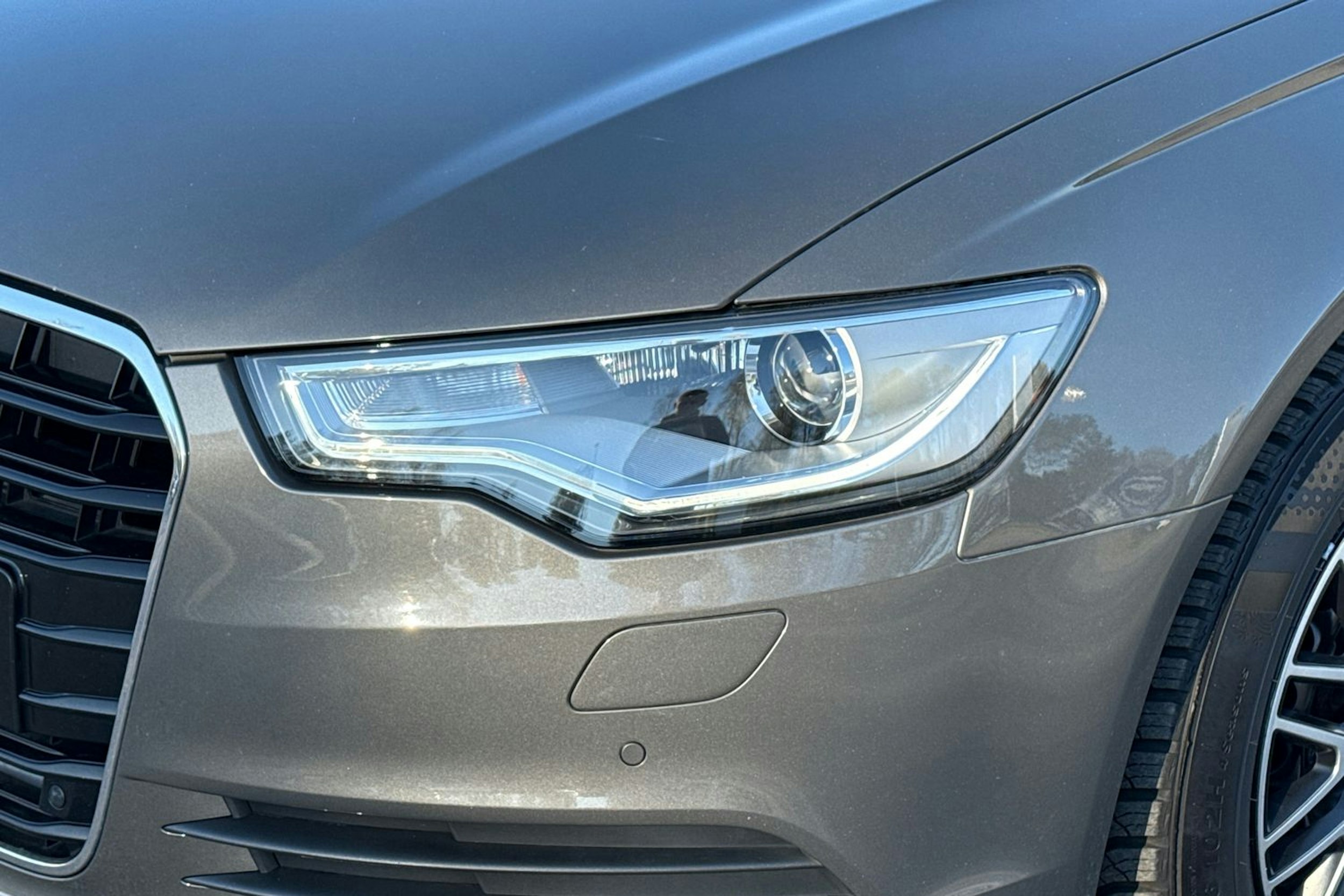 Harmaa Audi A6 2012 kuva 17.