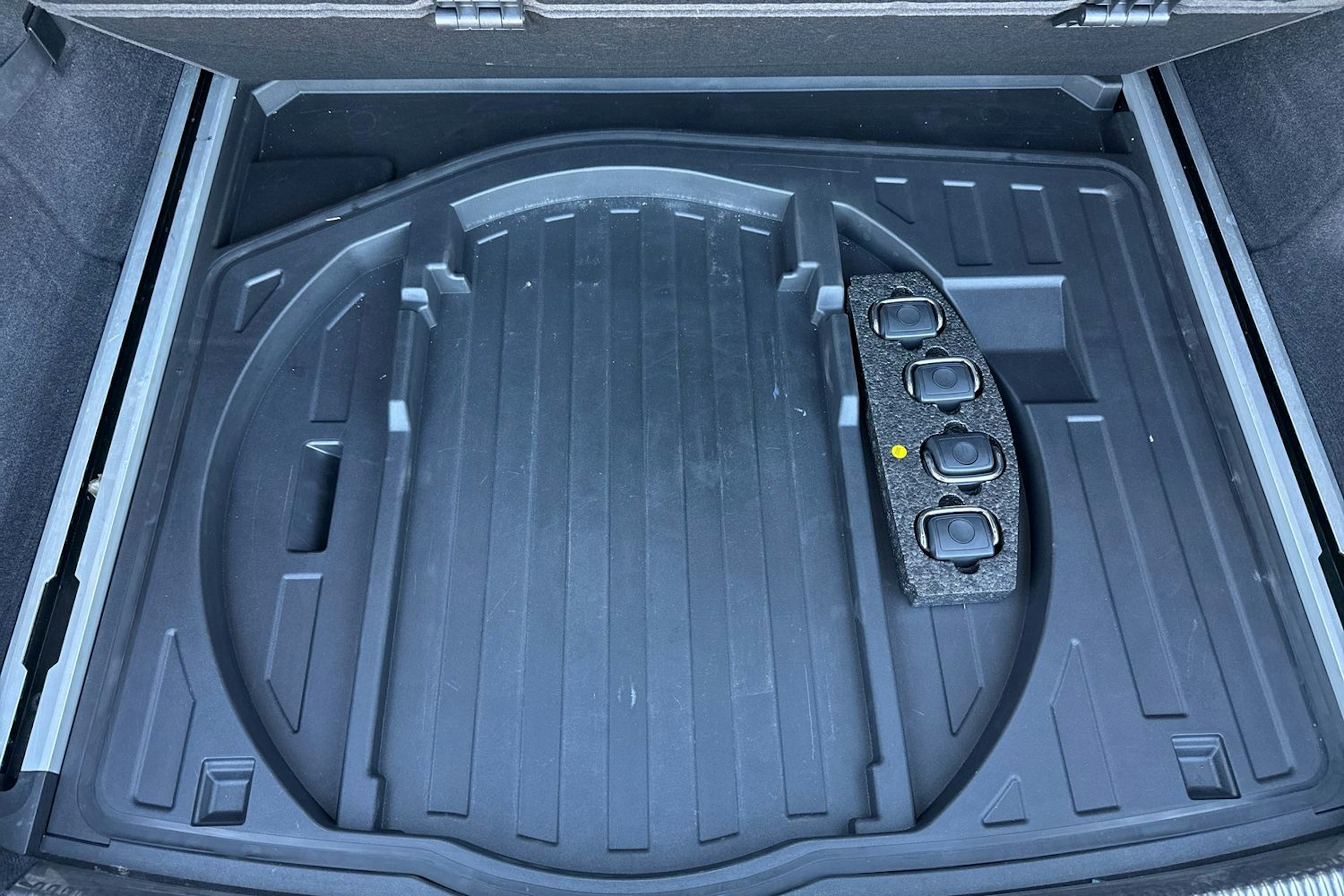 Harmaa Audi A6 2012 kuva 19.