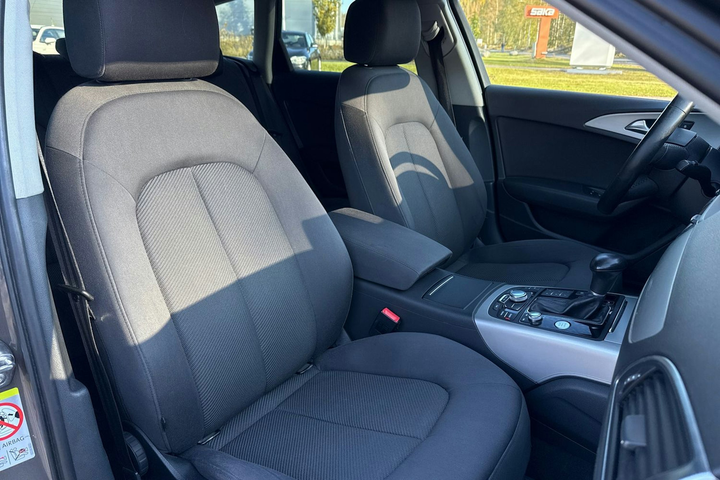 Harmaa Audi A6 2012 kuva 21.