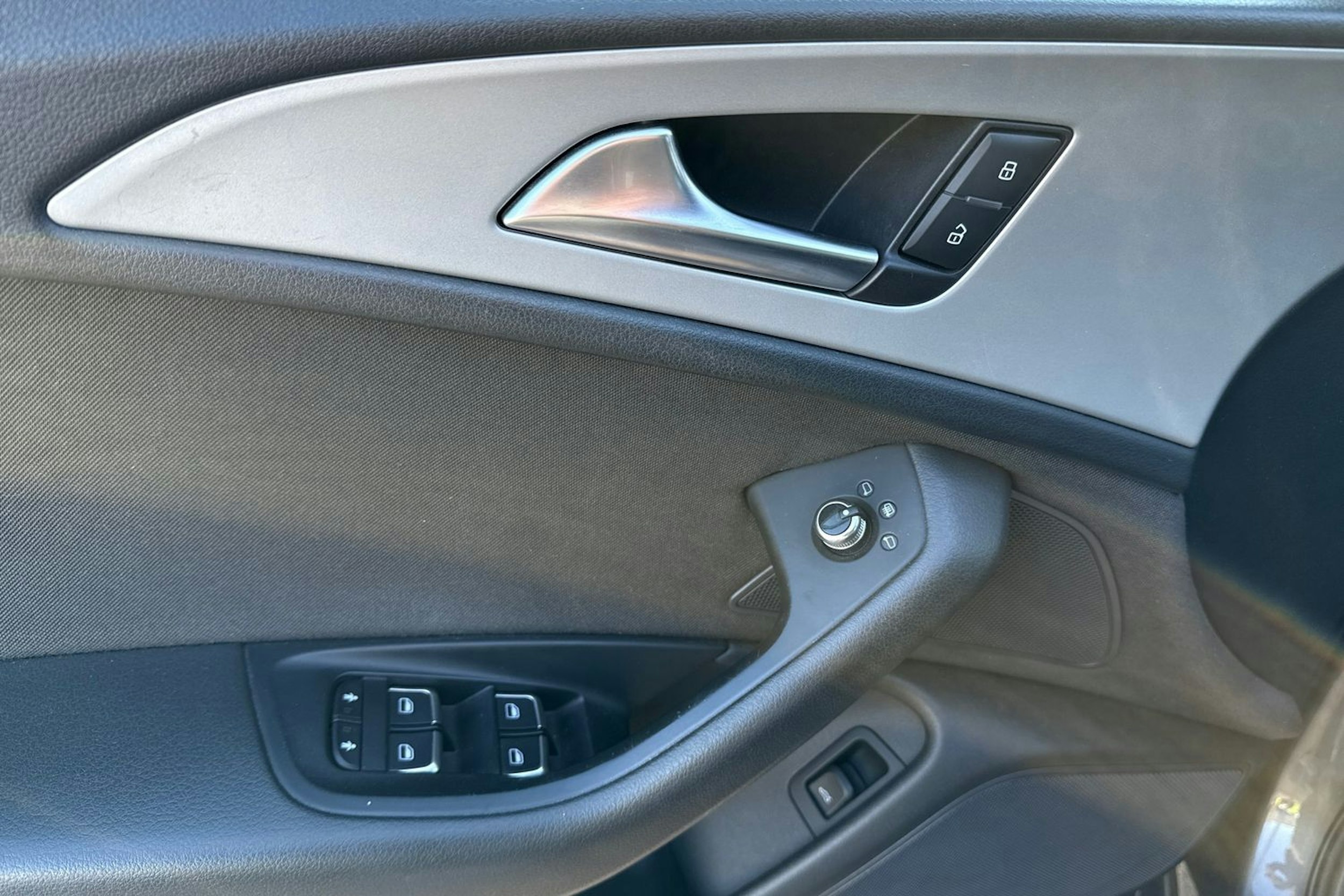 Harmaa Audi A6 2012 kuva 22.