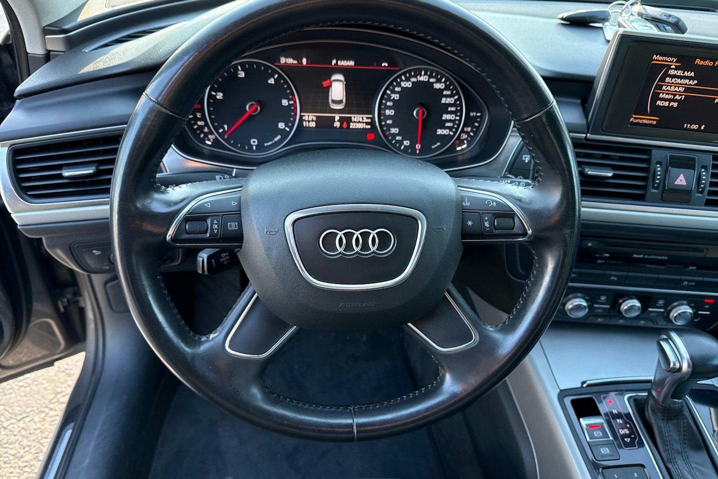 Harmaa Audi A6 2012 kuva 24.