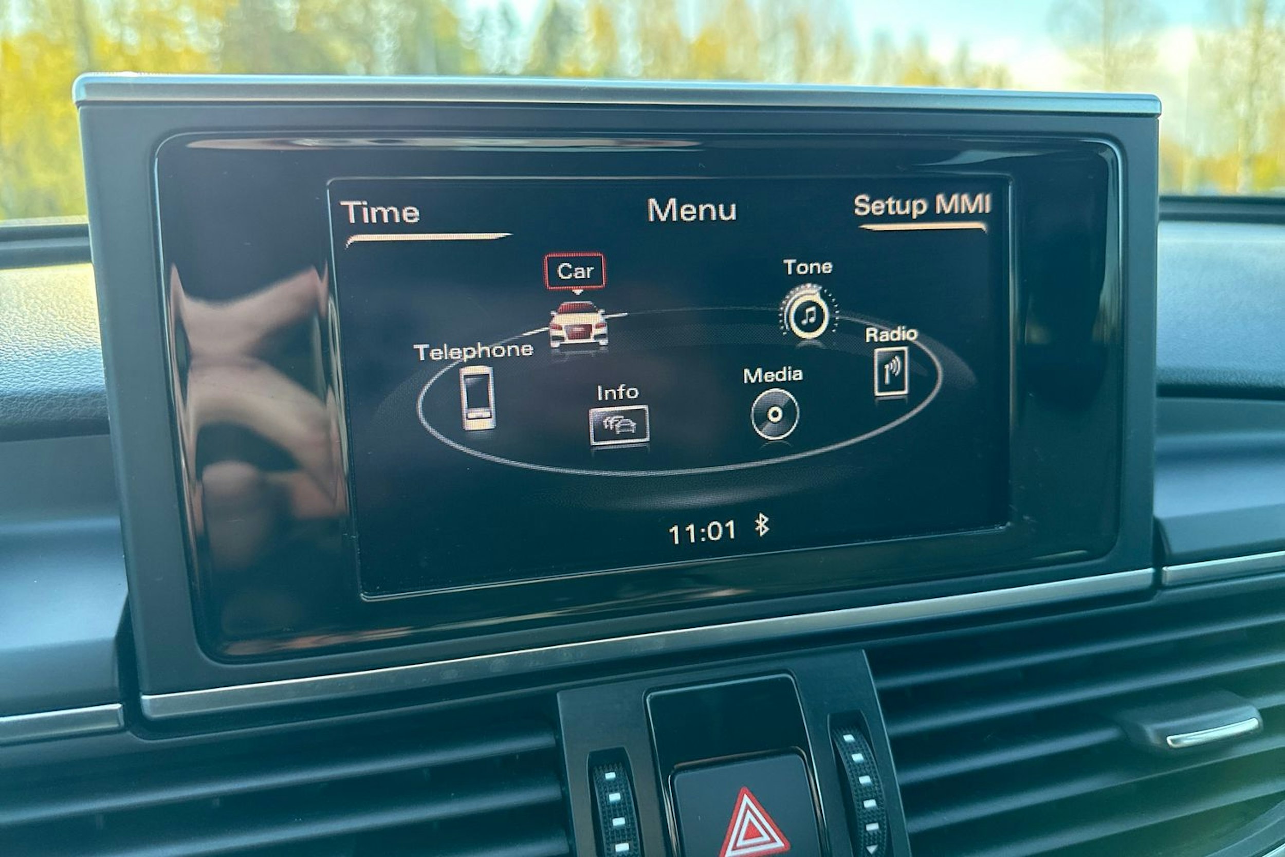 Harmaa Audi A6 2012 kuva 28.