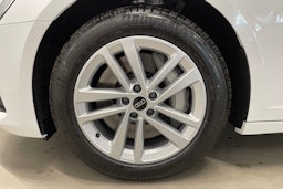 Valkoinen Audi A6 2024 kuva 9.