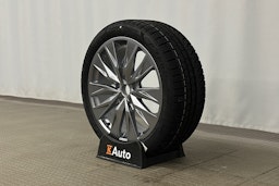 valkoinen Audi A6 e-tron 2025 kuva 12.