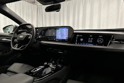 valkoinen Audi A6 e-tron 2025 kuva 17.