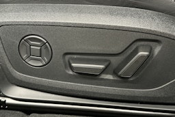 valkoinen Audi A6 e-tron 2025 kuva 19.