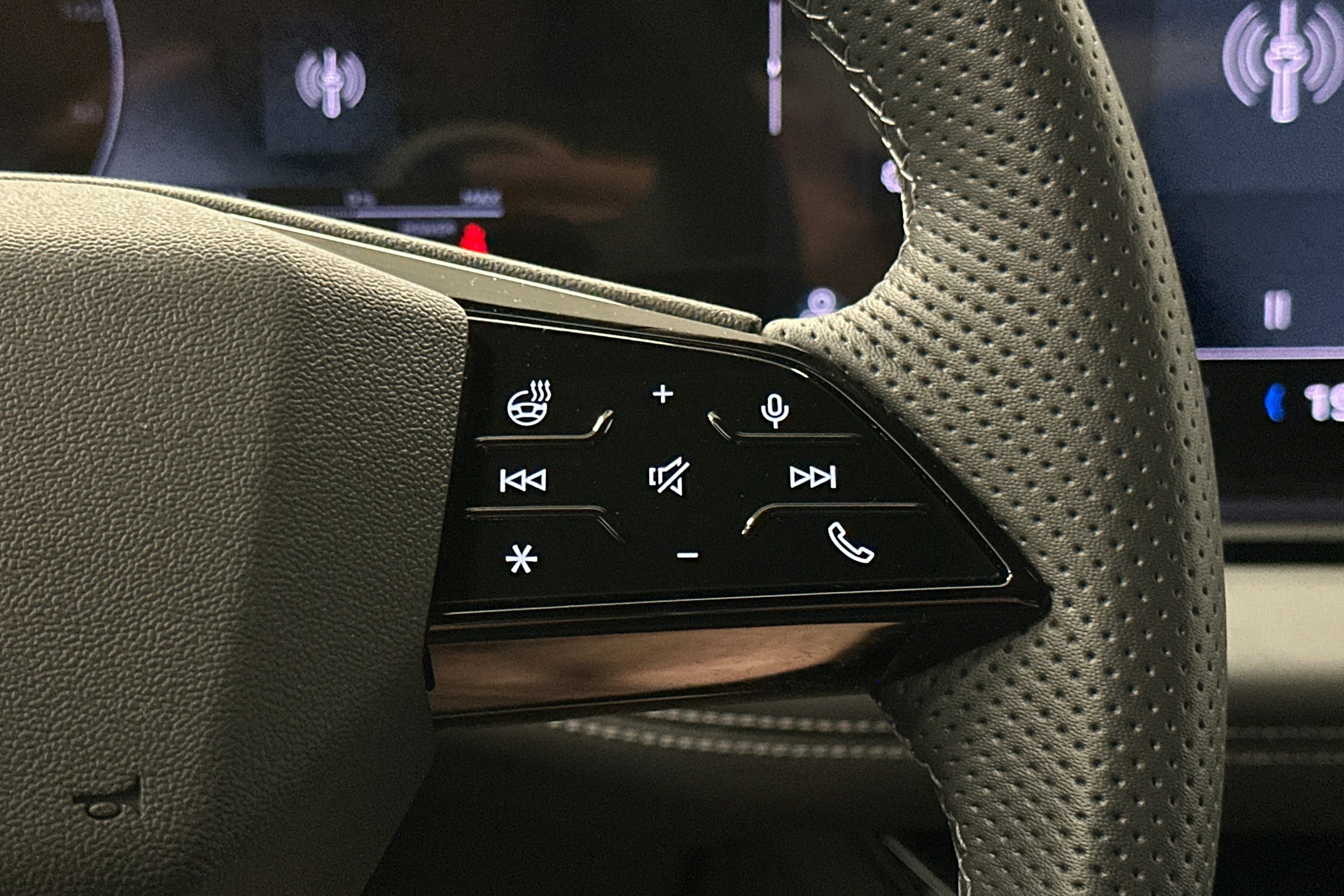 valkoinen Audi A6 e-tron 2025 kuva 23.