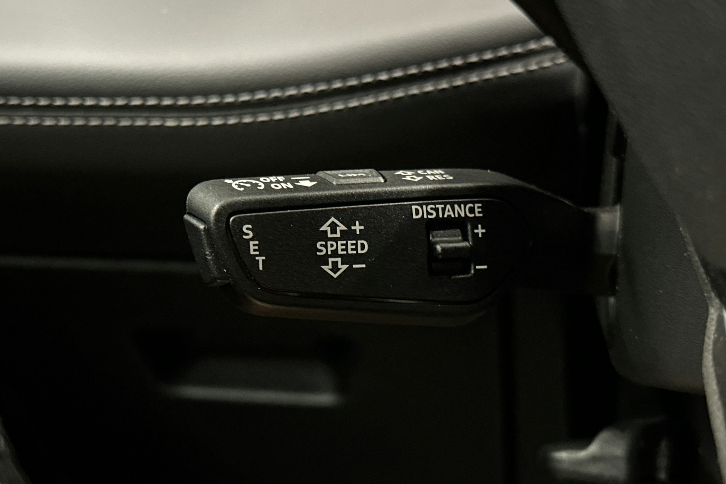 valkoinen Audi A6 e-tron 2025 kuva 24.