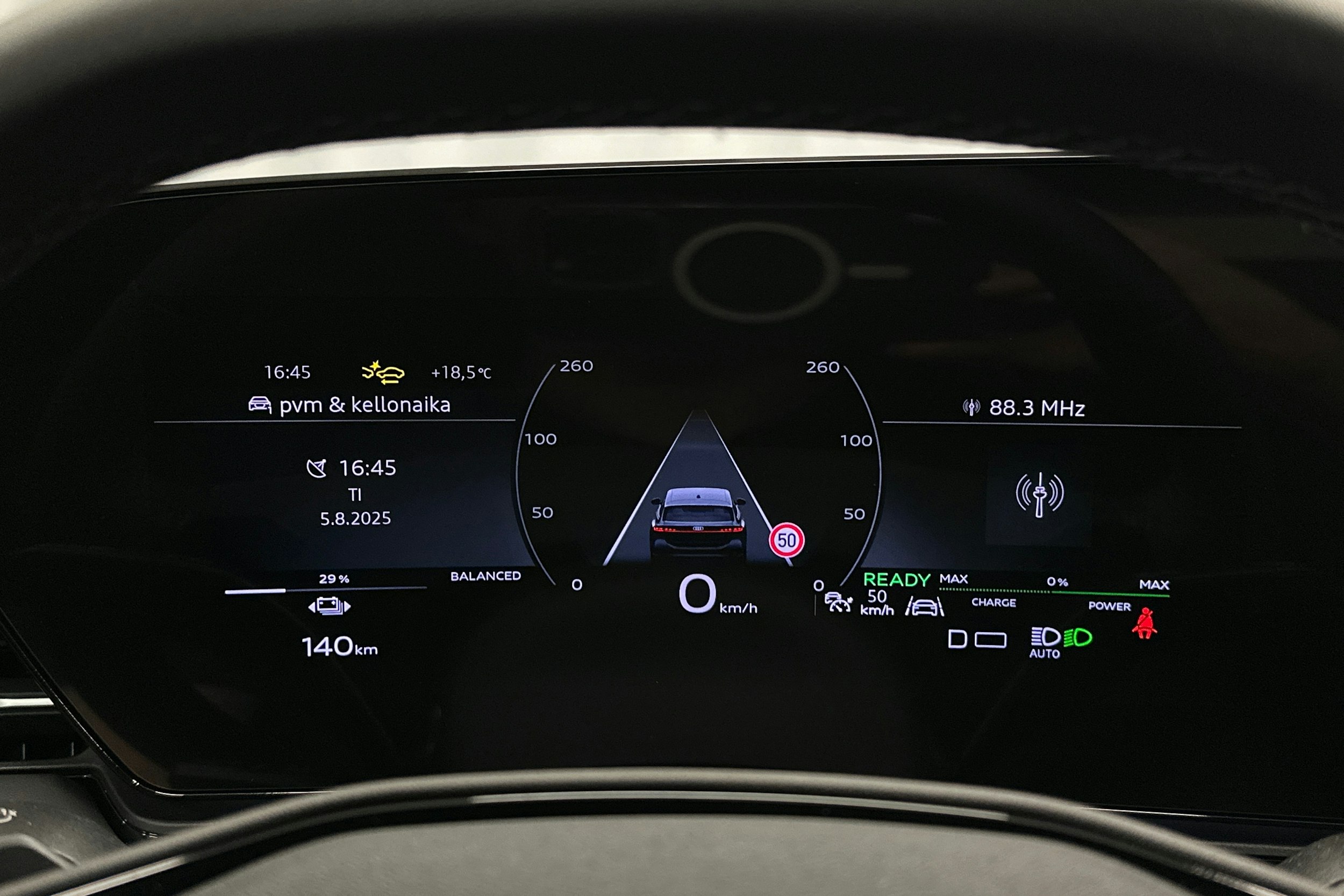 valkoinen Audi A6 e-tron 2025 kuva 25.