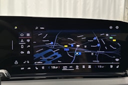 valkoinen Audi A6 e-tron 2025 kuva 28.